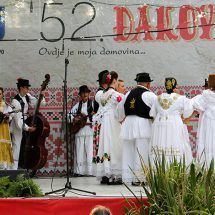 Plesali smo na „Đakovačkim vezovima“